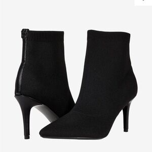 🆕CALVIN KLEIN GABBY BOOTS SZ 9 NEW